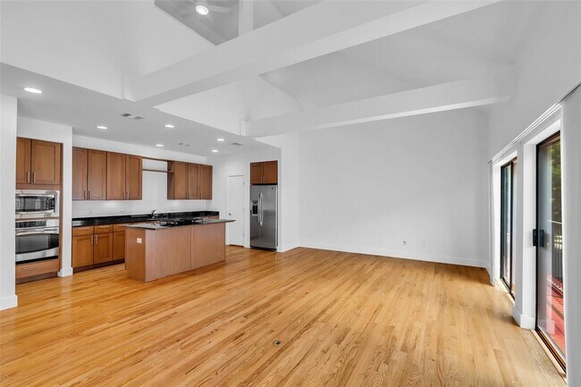 Building Photo - 4509B Eigel St