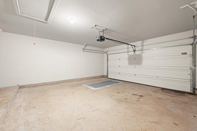 Building Photo - 13933 Klinsman Rd