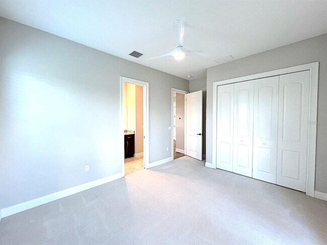 Building Photo - 15 Sandpiper Ln