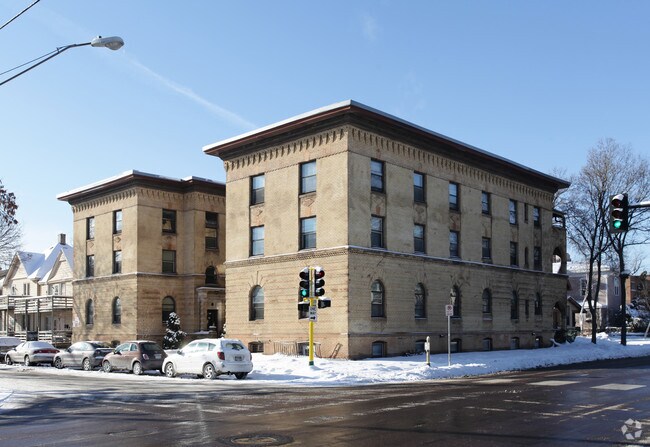 Building Photo - Ashmore Apartments