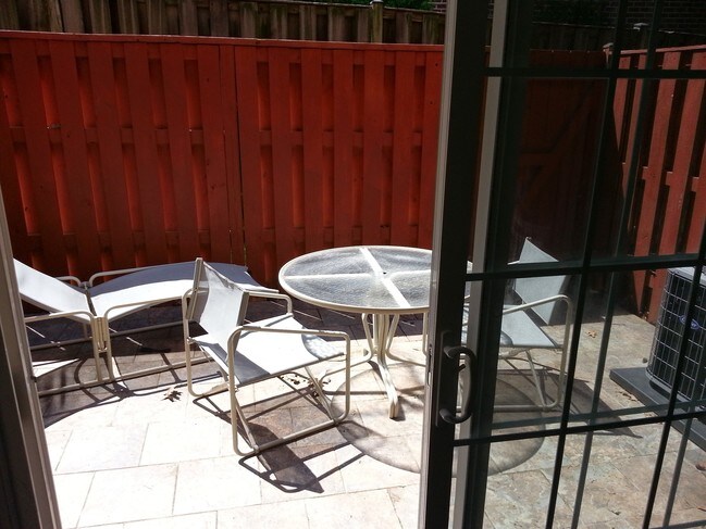 Building Photo - 1802 9th St S