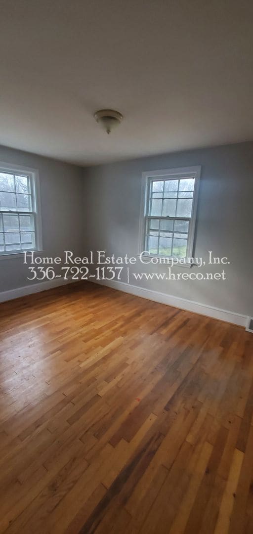 Building Photo - 2047 W Clemmonsville Rd