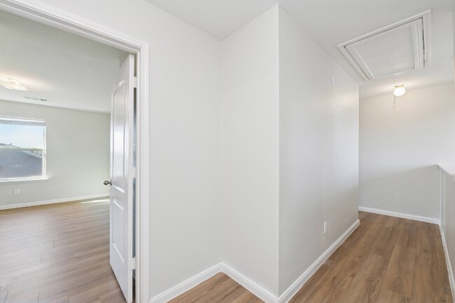 Building Photo - 312 Magnolia Dr