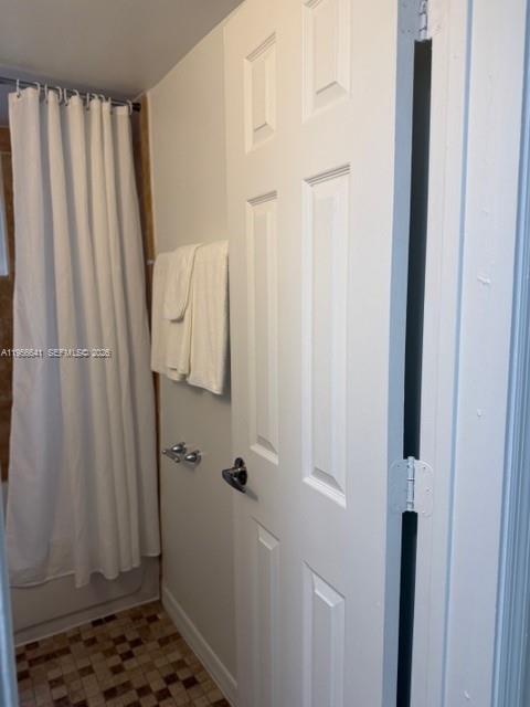 Building Photo - 510 NW 24th Ave