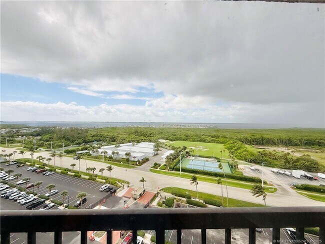 Building Photo - 9500 S Ocean Dr