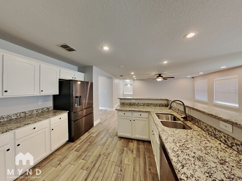 Building Photo - 7119 Capricorn Way