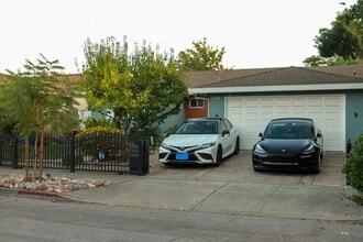 Building Photo - SERENE SYLVAN SANCTUARY - 4 Bed/2 Bath Home w/Private Pool - FREMONT