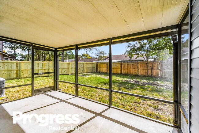 Building Photo - 13120 Leatherleaf Dr S