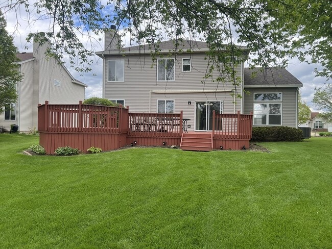 Building Photo - 437 S Orchard Dr