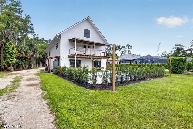 Building Photo - 5191 Coral Wood Dr