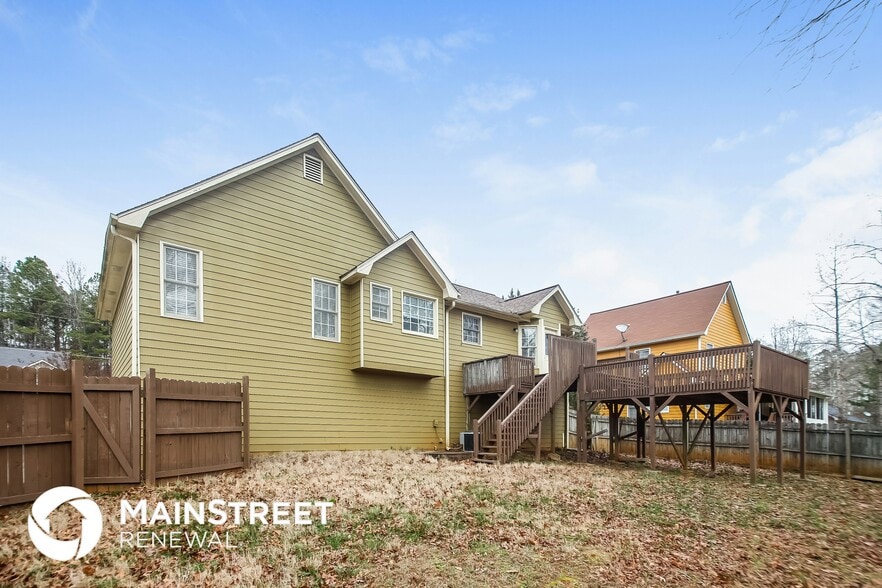 Building Photo - 304 Maplelake Dr