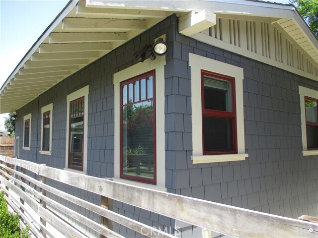 Building Photo - 1774 Fiske Ave
