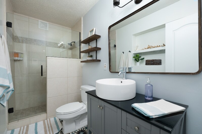 Building Photo - 2530 N 68th Pl