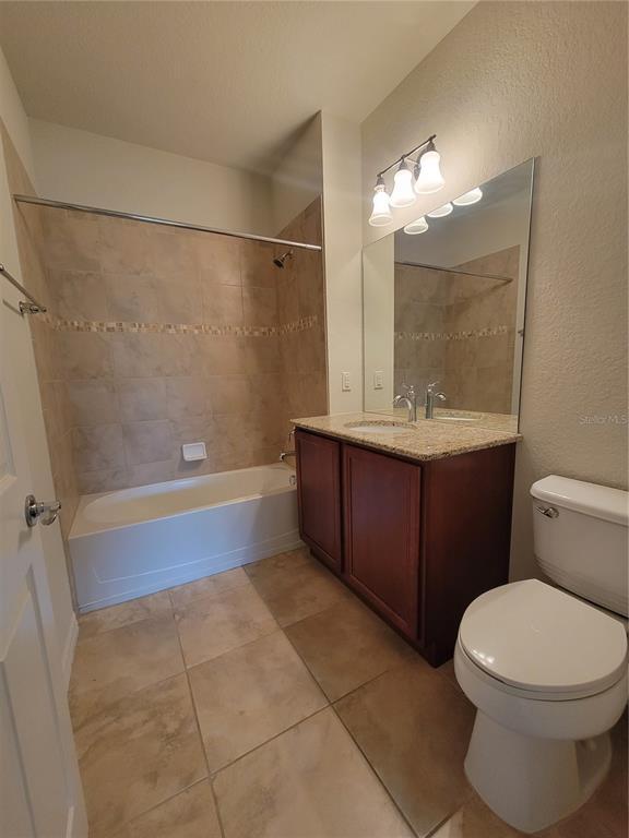Building Photo - 8343 Bella Tierra Ct