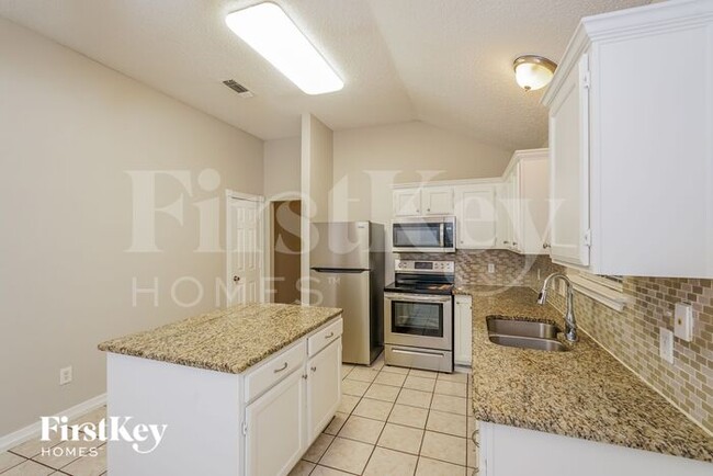 Building Photo - 2608 Park Valley Dr
