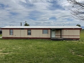 Building Photo - 2 Bedroom 1 Bathroom Home located in Greeneville, TN