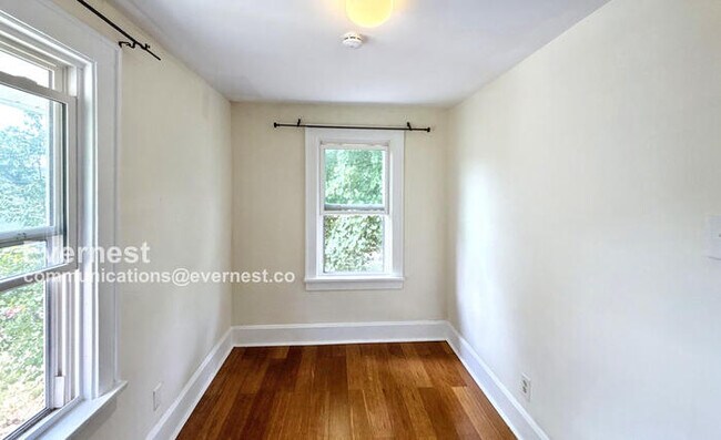 Building Photo - 783 Seymour Ave