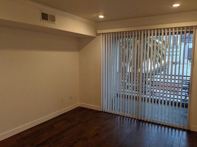 Building Photo - 2 Bed/2 Bath Condo in Downtown San Diego