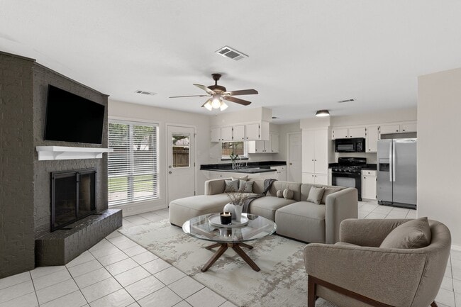 Building Photo - 10126 Metronome Dr