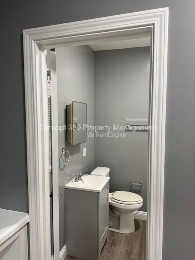 Building Photo - 714 Lime Ave