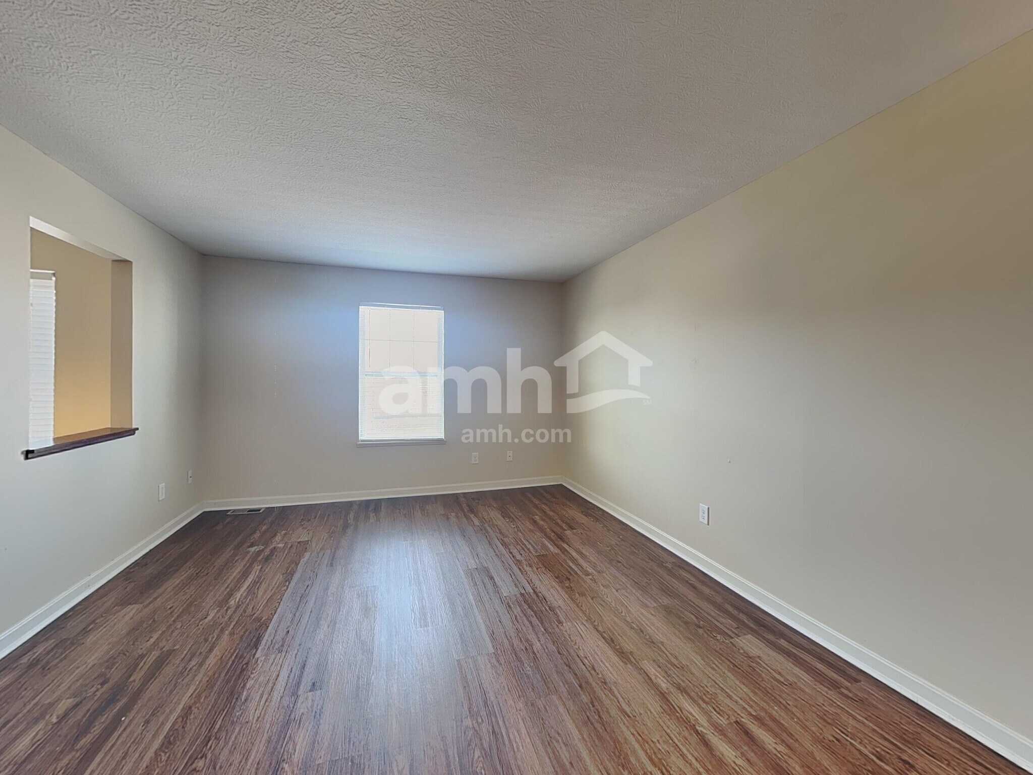 Building Photo - 924 Fresno St