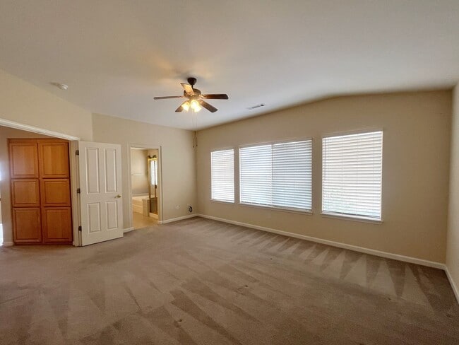 Building Photo - Super Desirable Southwest Reno