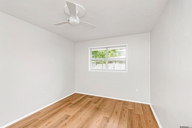 Building Photo - 8131 Sholar Dr
