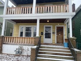Building Photo - 481 26th St