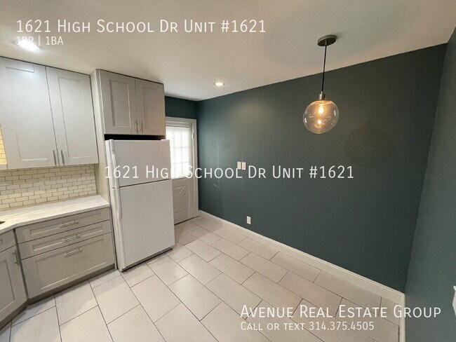 Building Photo - 1621 High School Dr