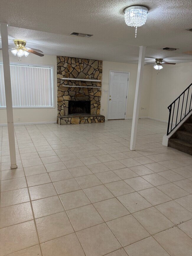 Building Photo - 31a 11th St