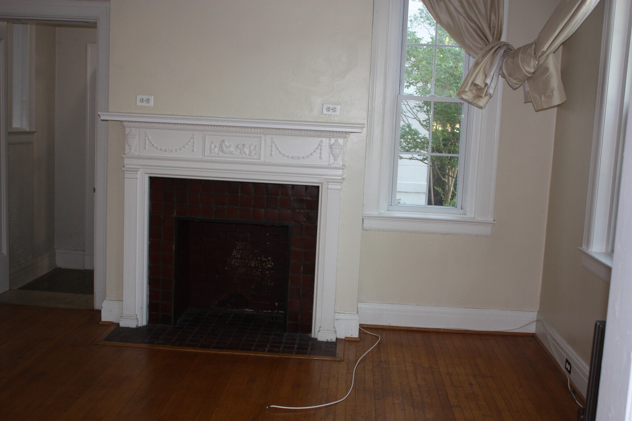 Building Photo - 3409 Greenway