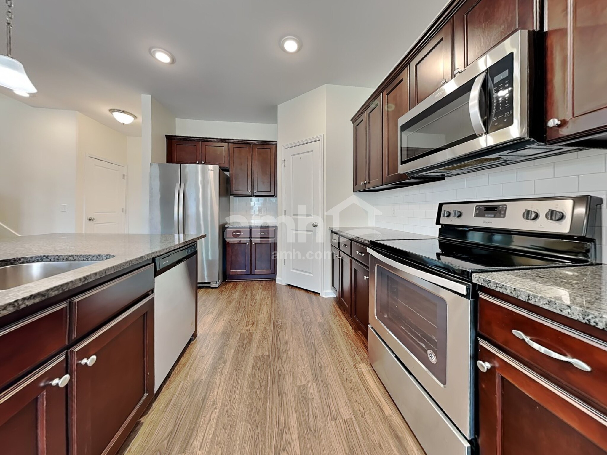 Building Photo - 304 Crabapple Cir