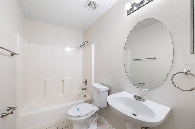 Building Photo - 37228 Grassy Hill Ln