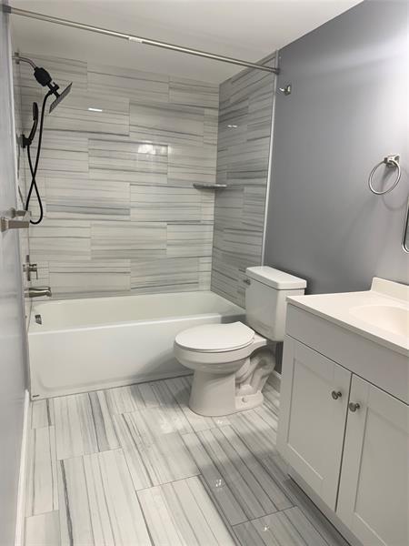 Building Photo - 7630 Westwood Dr