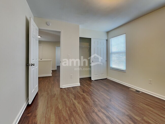 Building Photo - 20 Belwood Ct