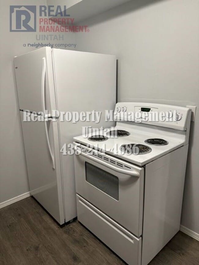 Building Photo - Cute 1-to-2-bedroom apartment
