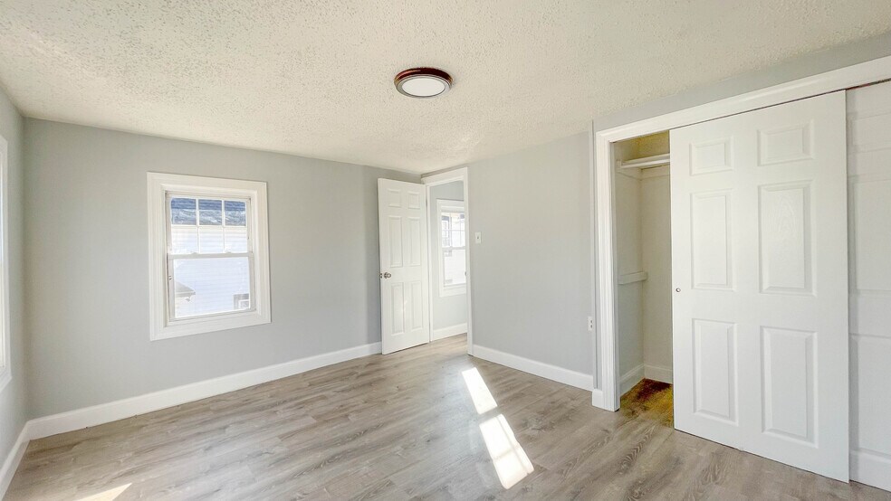 Building Photo - 342 Boulevard Ave