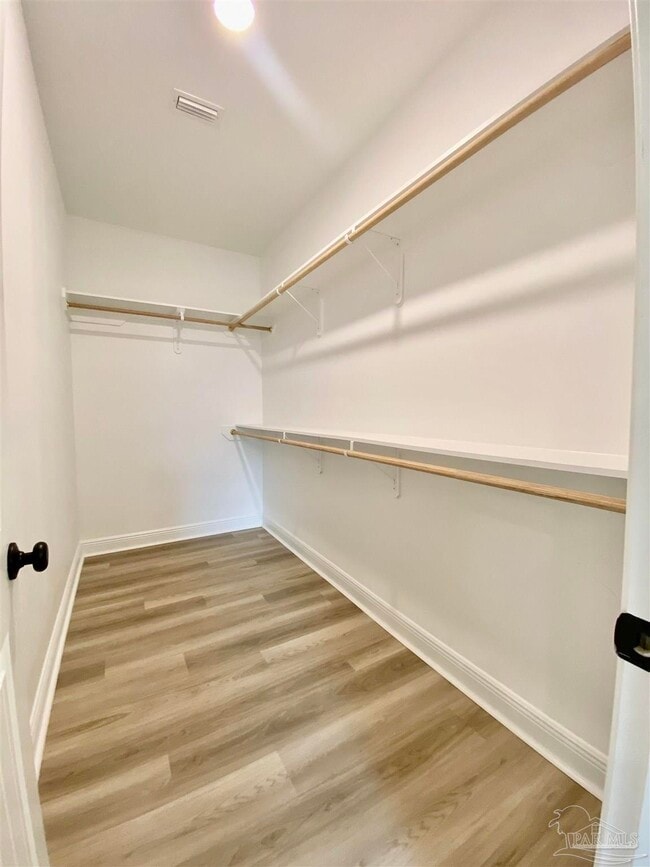 Building Photo - 831 Avellanas Dr