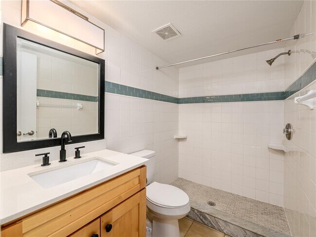 Building Photo - 11422 Wheeling Dr