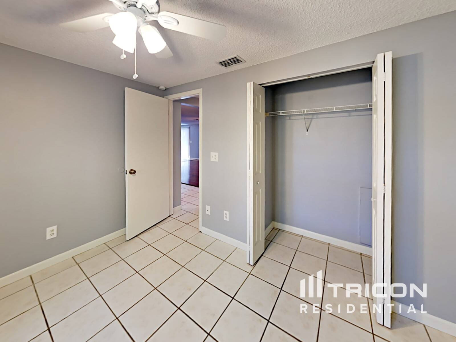 Building Photo - 3311 Russett Dr