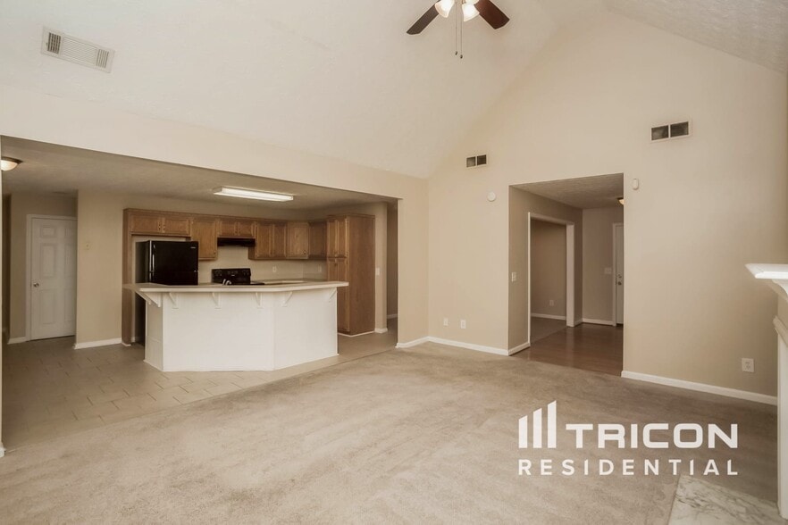 Building Photo - 25 Longcreek Ct