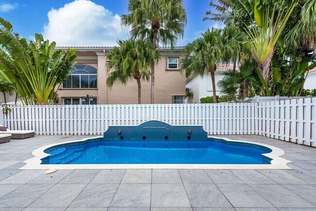 Building Photo - 3949 194th Ln