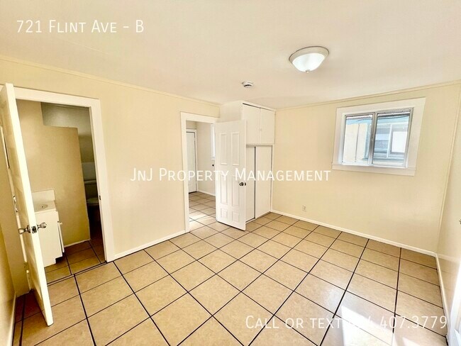 Building Photo - 721 N Flint Ave