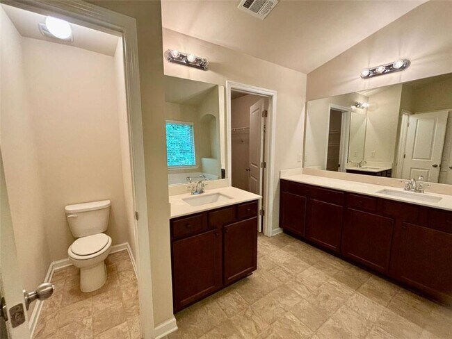 Building Photo - 1344 Brookmere Way