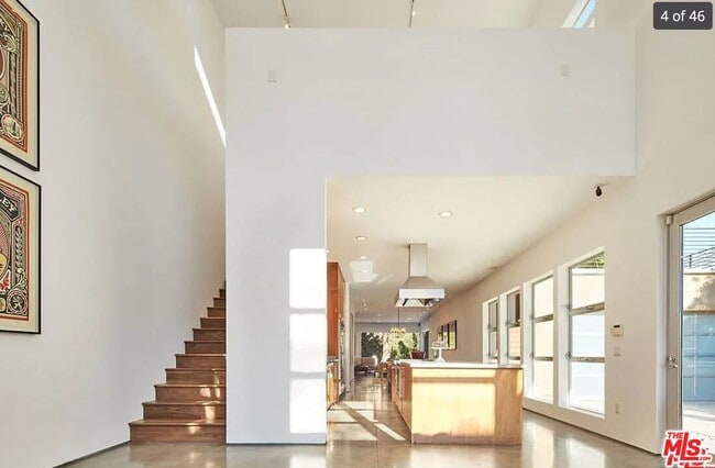 Building Photo - 4430 Lindblade Dr