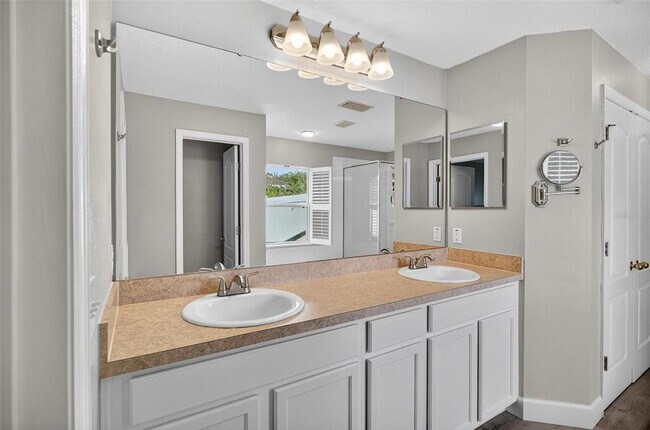 Building Photo - 37 Burnside Dr
