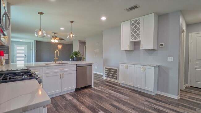 Building Photo - 12311 Skyview Rise Ct