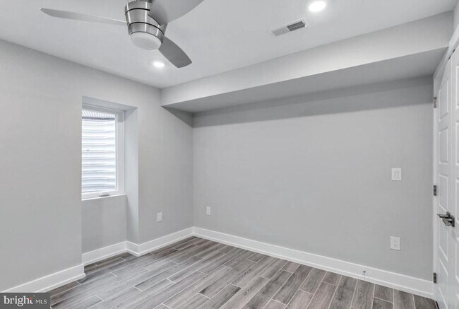 Building Photo - 902 W Susquehanna Ave