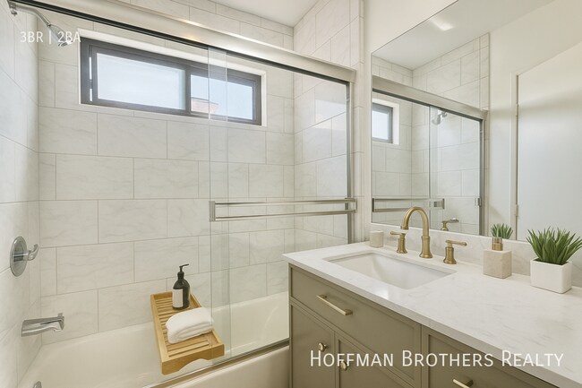 Building Photo - 6561 Fulton Ave