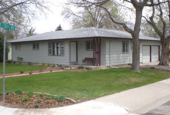 Primary Photo - 3 bedroom, 1.5 Bath Home with attached gar...